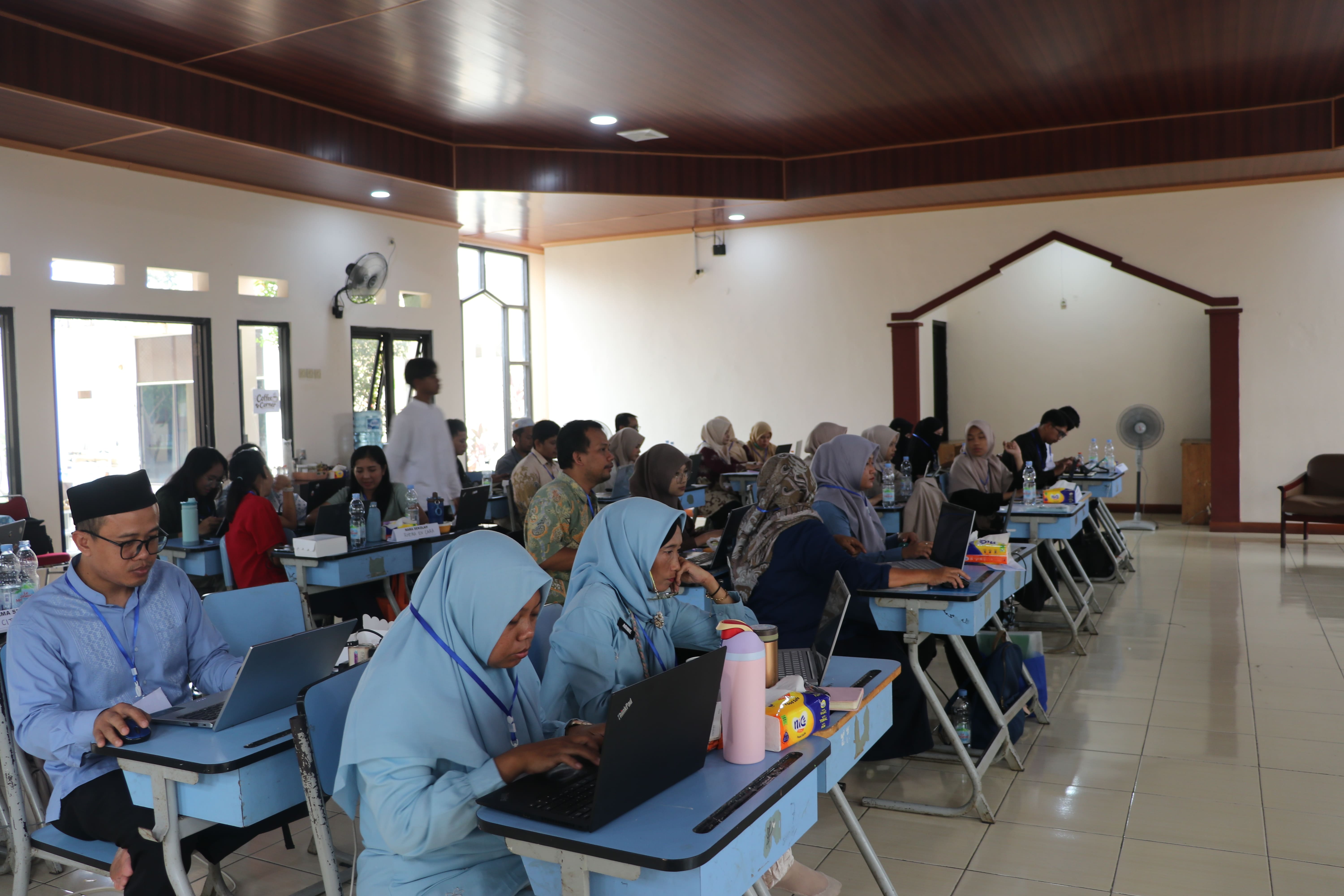 SMP IT Taruna Insani Jadi Tuan Rumah Bimtek Penguatan Literasi dan Numerasi bagi 8 Sekolah